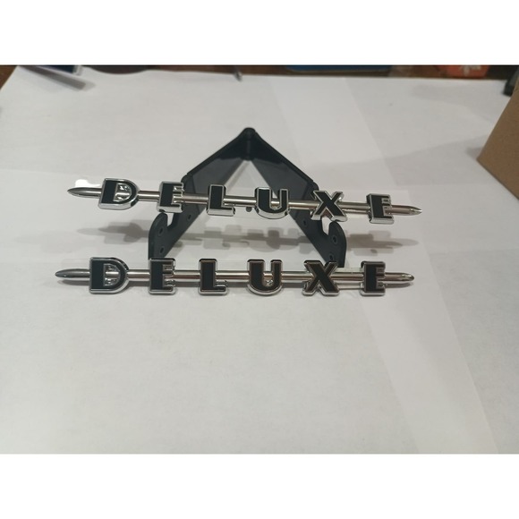 OEM Harley Touring Deluxe Fender Emblems Set - Picture 2 of 5